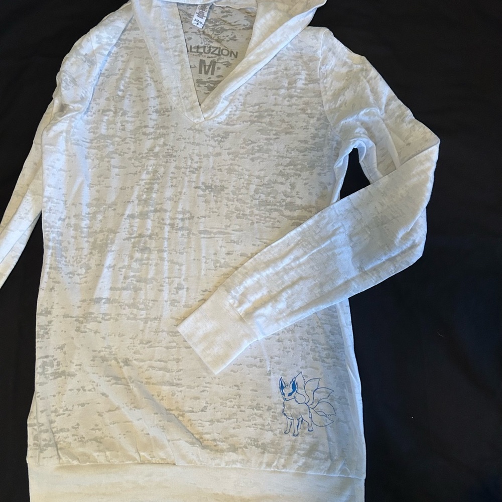White Hooded Long Sleeve Top by Alluzion